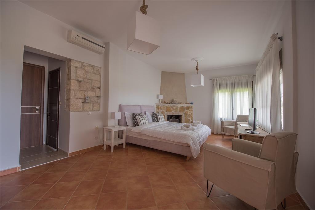 The Beach House - Apartments & Studios (Adults Only) Áfitosz Kültér fotó